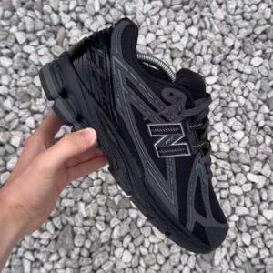 New Balance 1906R